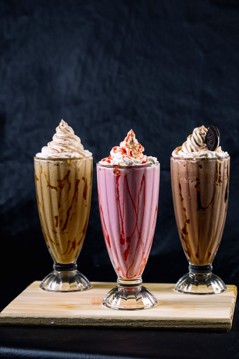 MILKSHAKE